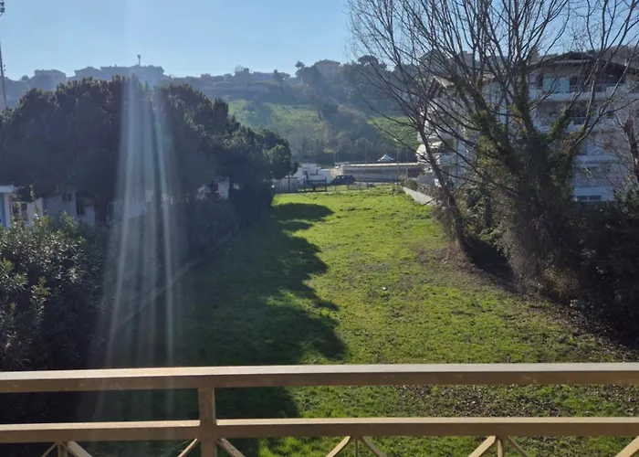 Via Nievo Apartamento Giulianova