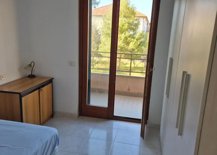 Via Nievo * Giulianova